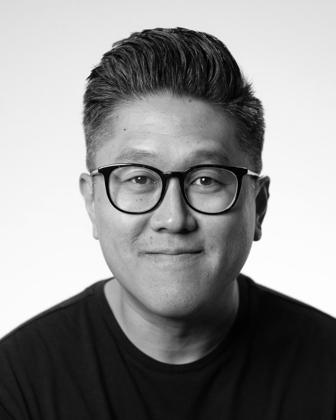 Jay Kim headshot near